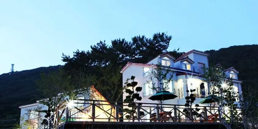 Tongyeong Monami Pension