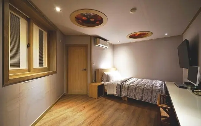 Tongyeong Omad Hotel - Oda