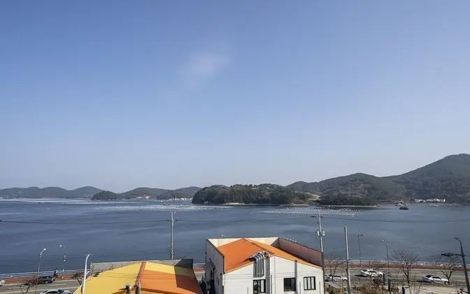 Tongyeong Rock