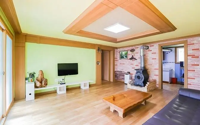 Tongyeong Santa Lucia Pension - Oda