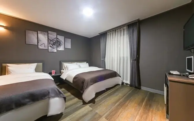 Tongyeong Unique Hotel THE View