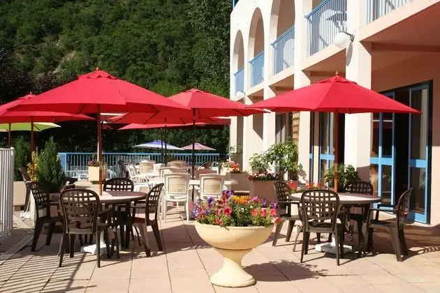 Tonic Hotel - Dış Mekan