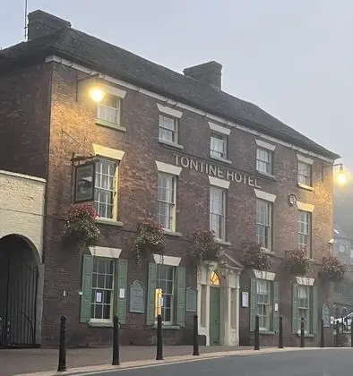 Tontine Hotel & Bar