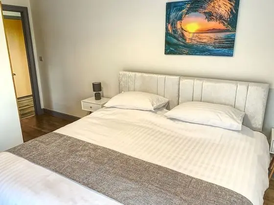 Toothbrush Apartments - 2 bed 2 bath apt - Oda