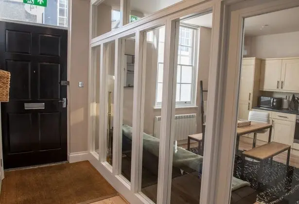 Toothbrush Apartments - 2 Bed House - İç Mekan