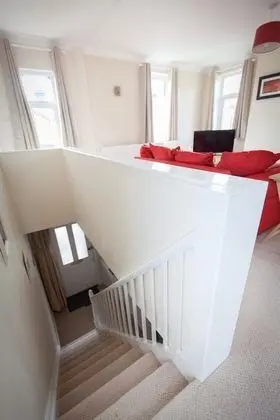 Toothbrush Apartments - Ipswich East - Cauldwell Ave - Lobi