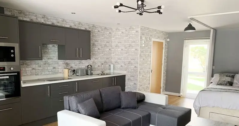 Toothbrush Apartments - Studio Apartment - Oda Düzeni