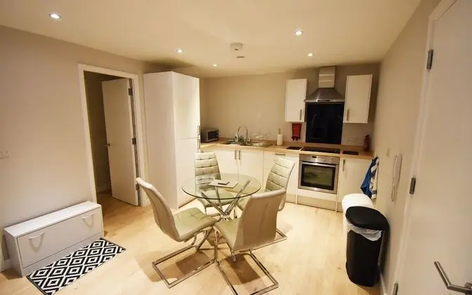 Toothbrush Apts - Ipswich Princes St