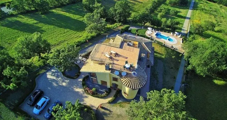 Villa on top of a Hill With an Enchanting View of Lake Bolsena