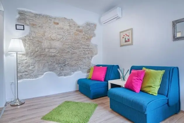 Top Center Rooms & Studio - Öne Çıkan Resim