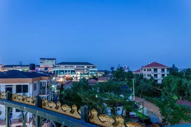 Hotel Top Five