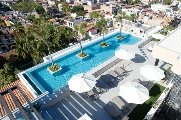 Top Floor 2 Bedroom at Zenith