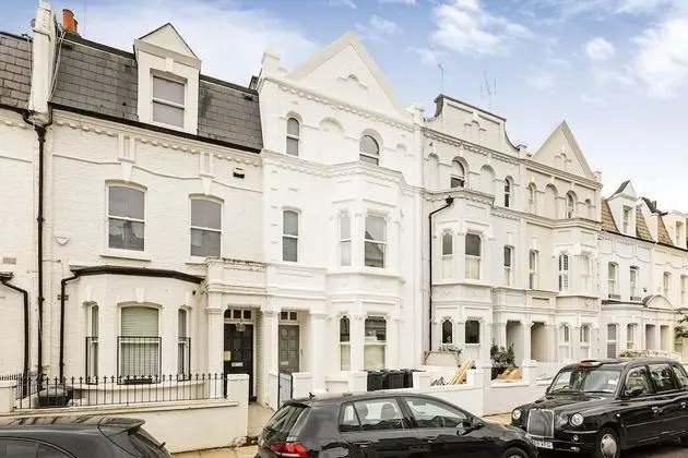 Top Floor Flat - Mimosa Street
