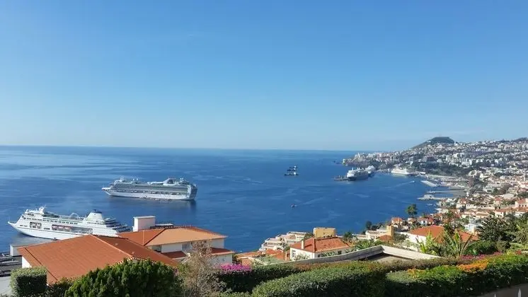 Top Floor with terrace in Funchal