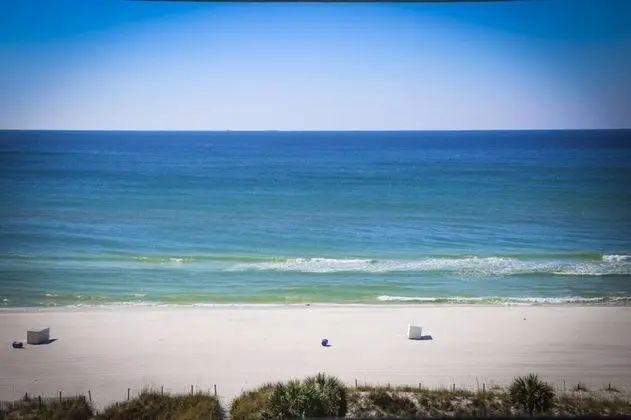 Top of the Gulf by Emerald View Resorts - Plaj