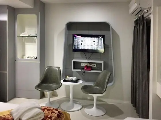 Top High Airport Link Hotel - Lobi
