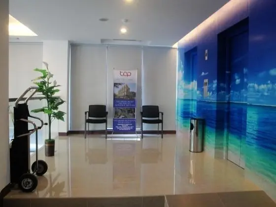 Top Hotel Manado by Gran Puri