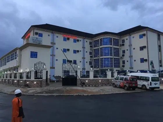 Top Rate Hotel