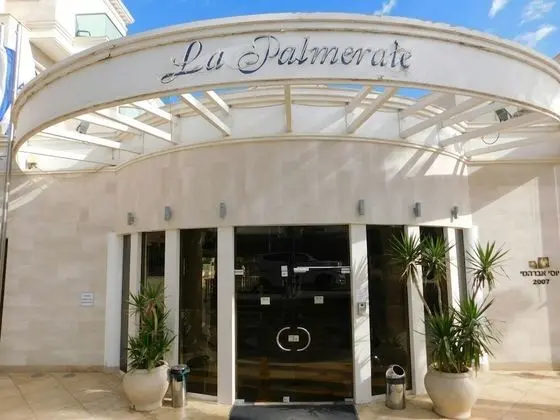 Top Residence in Eilat Terrace with Hot Tub - Dış Mekan