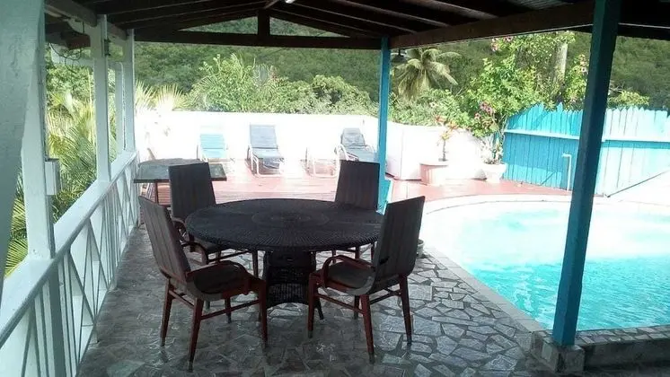 Top View Cabins and Suites