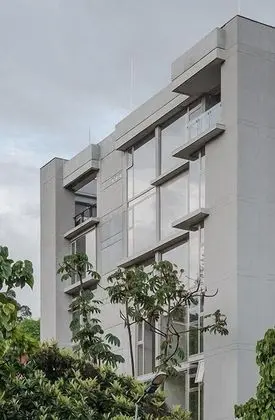 Topá House