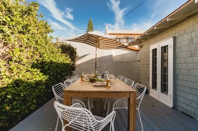 Topaz By Avantstay Adorable Cottage Walking Distance to Beach w/ Large Patio - İç Mekan