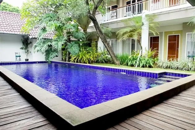 Topaz Guest House