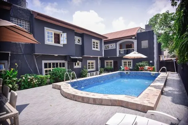 Topaz Luxury Suites & Apartments