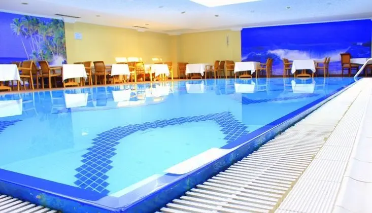 Topkapi Inter Istanbul Hotel - Havuz