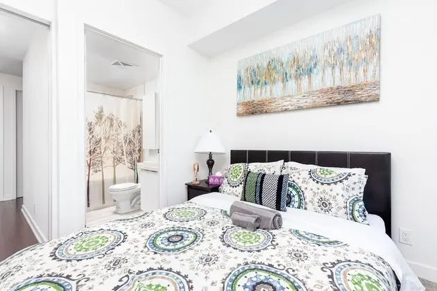 TopLine Suites - Ice Condos - Oda