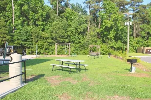 TOPSAIL SHORES INN