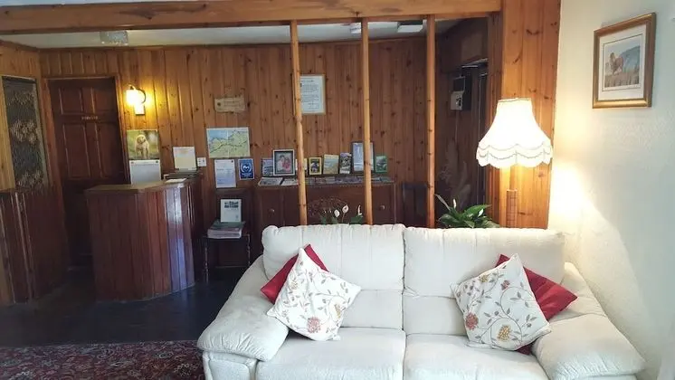 Torbant Farmhouse - Lobi