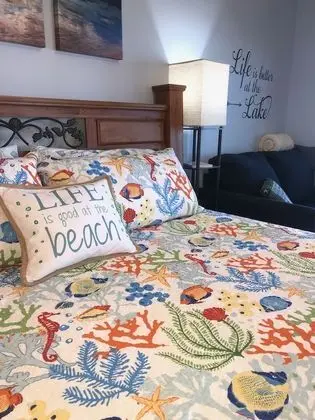 Torch Lake Bed & Breakfast - Oda