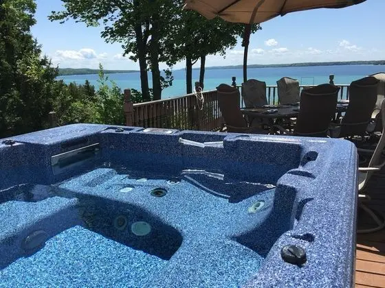 Torch Lake Bed & Breakfast - Spa