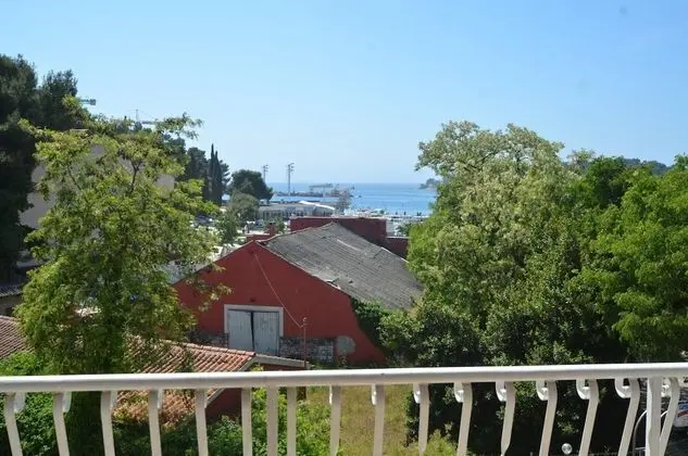 Toro - Two Bedroom Apartment