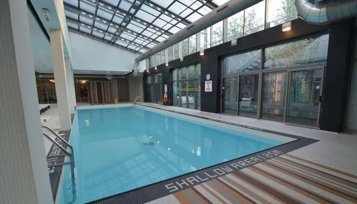 Toronto Escape - The Ruby Pink Suite - Havuz