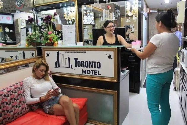Toronto Motel