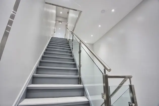 Toronto Rooms and Suites - Lobi