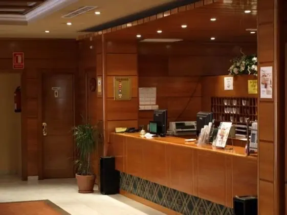 Hotel Torre Hogar - Lobi