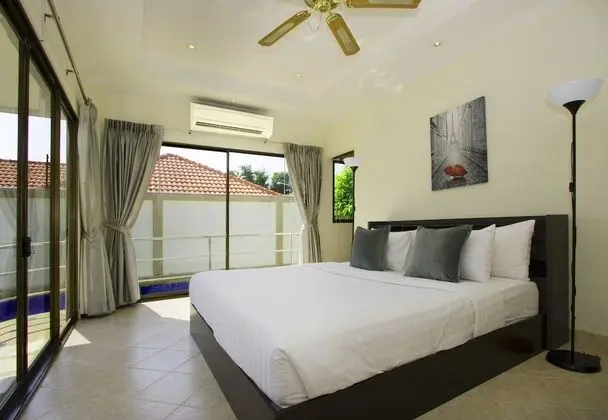 Tortuga Villas Pattaya - Oda