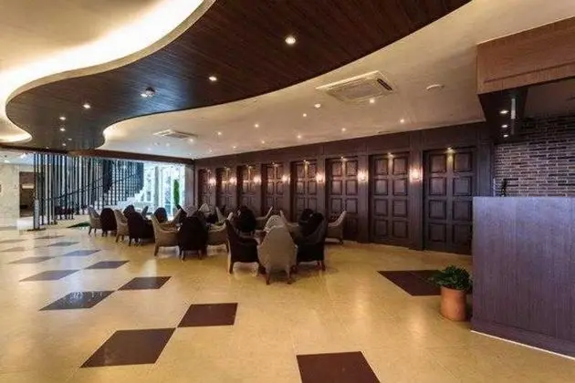 Toscana Hotel - Lobi