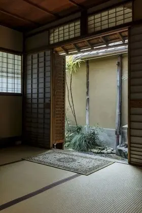 Toshiharu Ryokan - Lobi