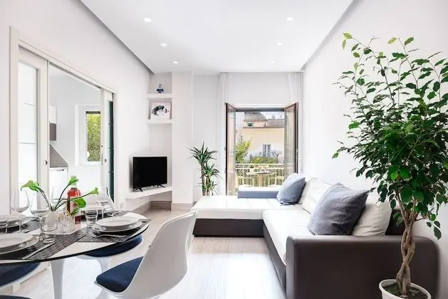 Total White Home Sorrento