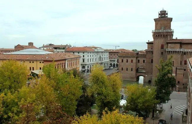 Touring Ferrara