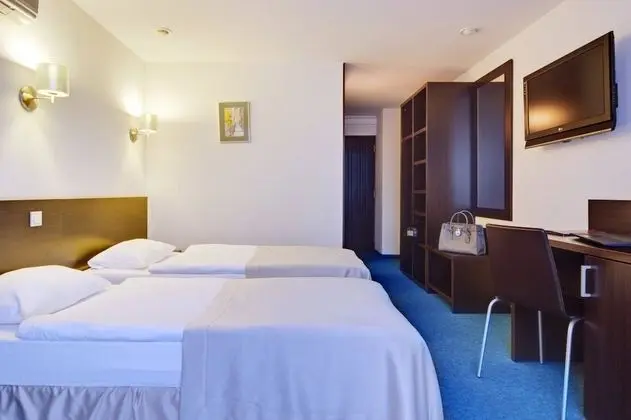 Tourist Hotel - Oda