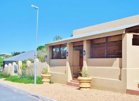 Tourist Lodge Gansbaai - Lobi