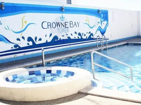 Touristation Crowne Bay Tower - Havuz