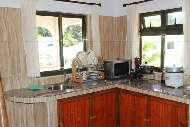Tourterelle Holiday Home - Mutfak