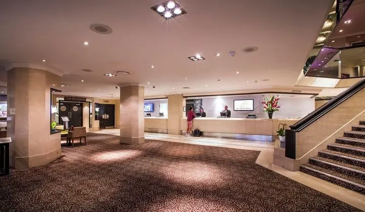 The Tower Hotel - Lobi