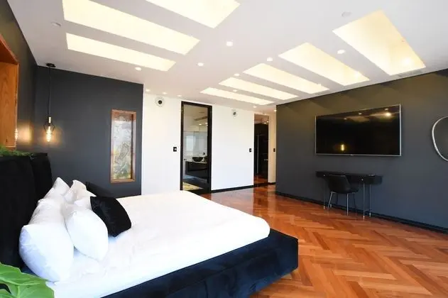 Tower Sea View Luxury 32 Floor Apartment - Oda